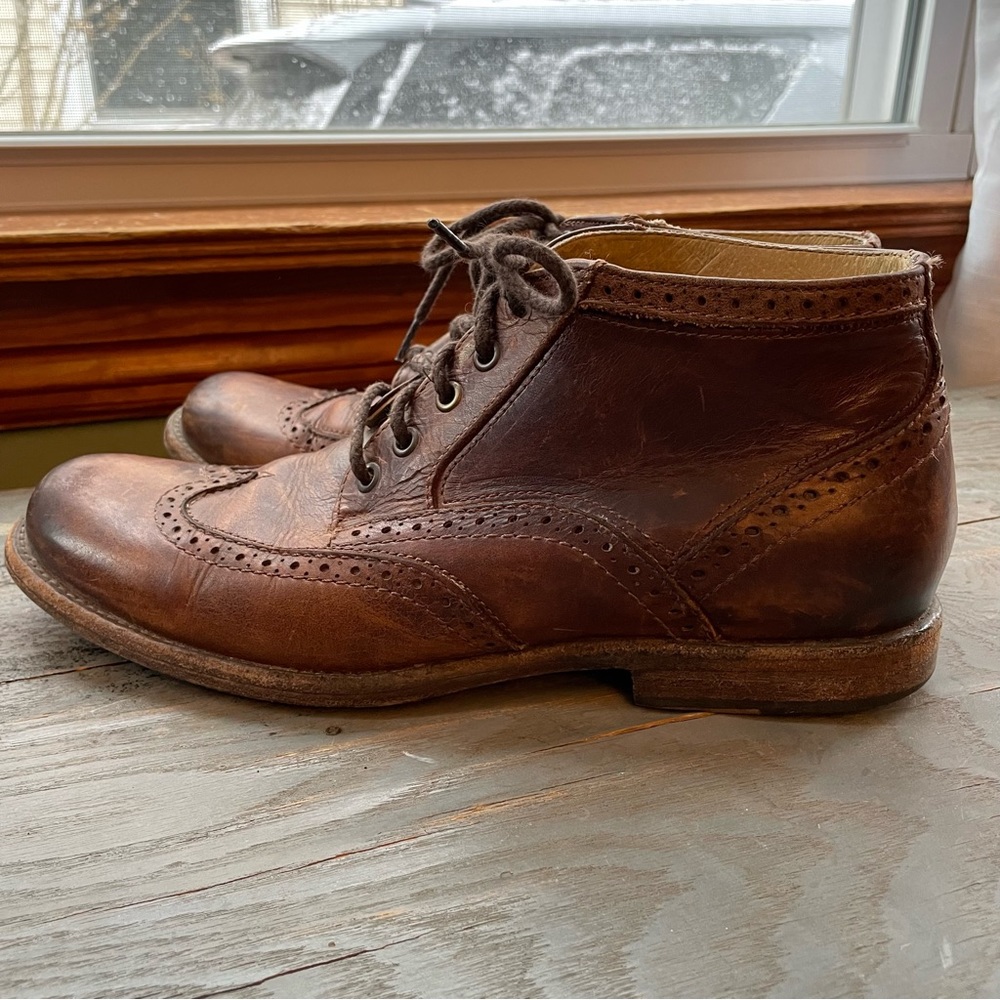 Frye brown leather lace up boots | size 9.5D